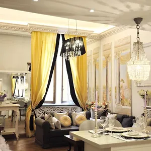 The Right Place 4u Savelli Boutique Roma