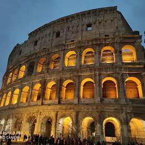 Luminoso In Centro Storico Roma